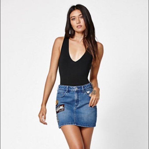 PacSun denim skirt (687) 🪺 - Picture 1 of 6
